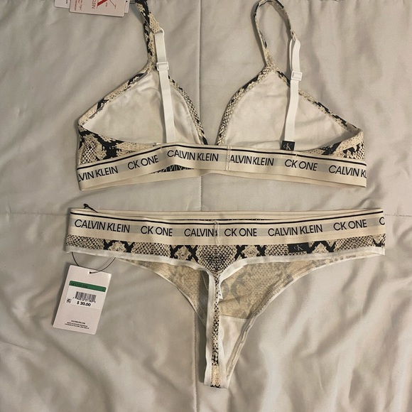 Calvin Klein Bralette and Thong Set - Picture 2 of 3
